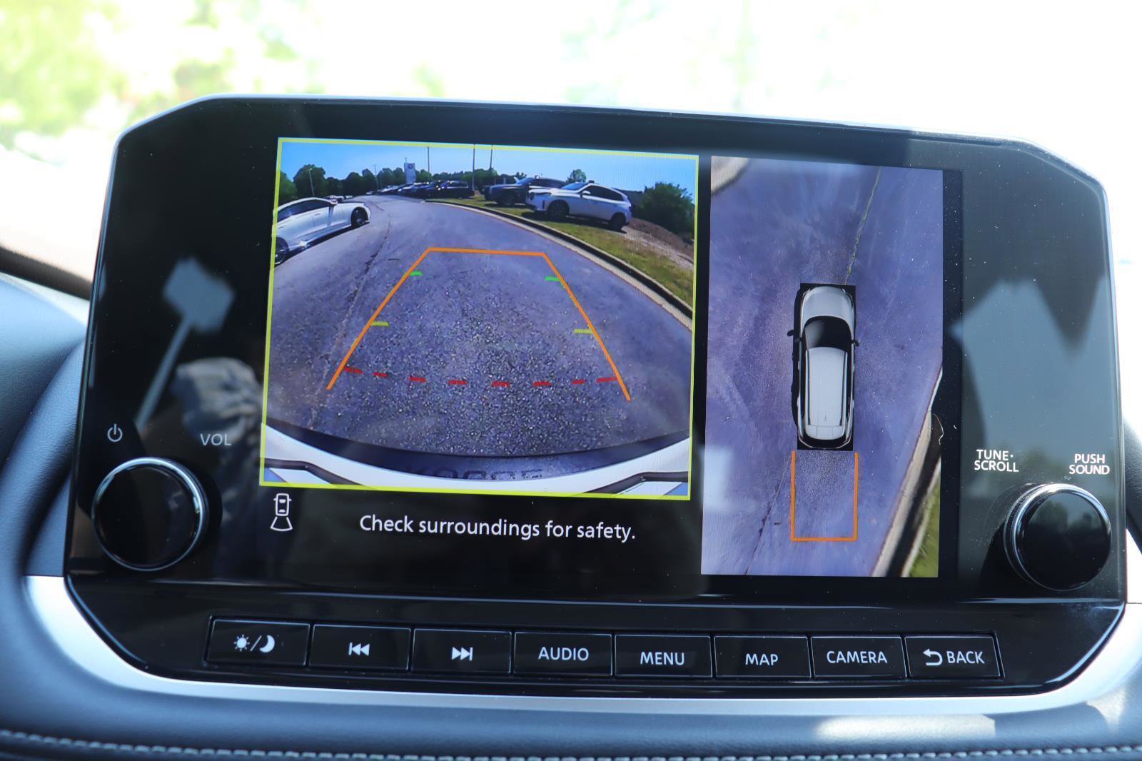 Used 2023 Nissan Rogue SL w/ SL Premium Package image 48