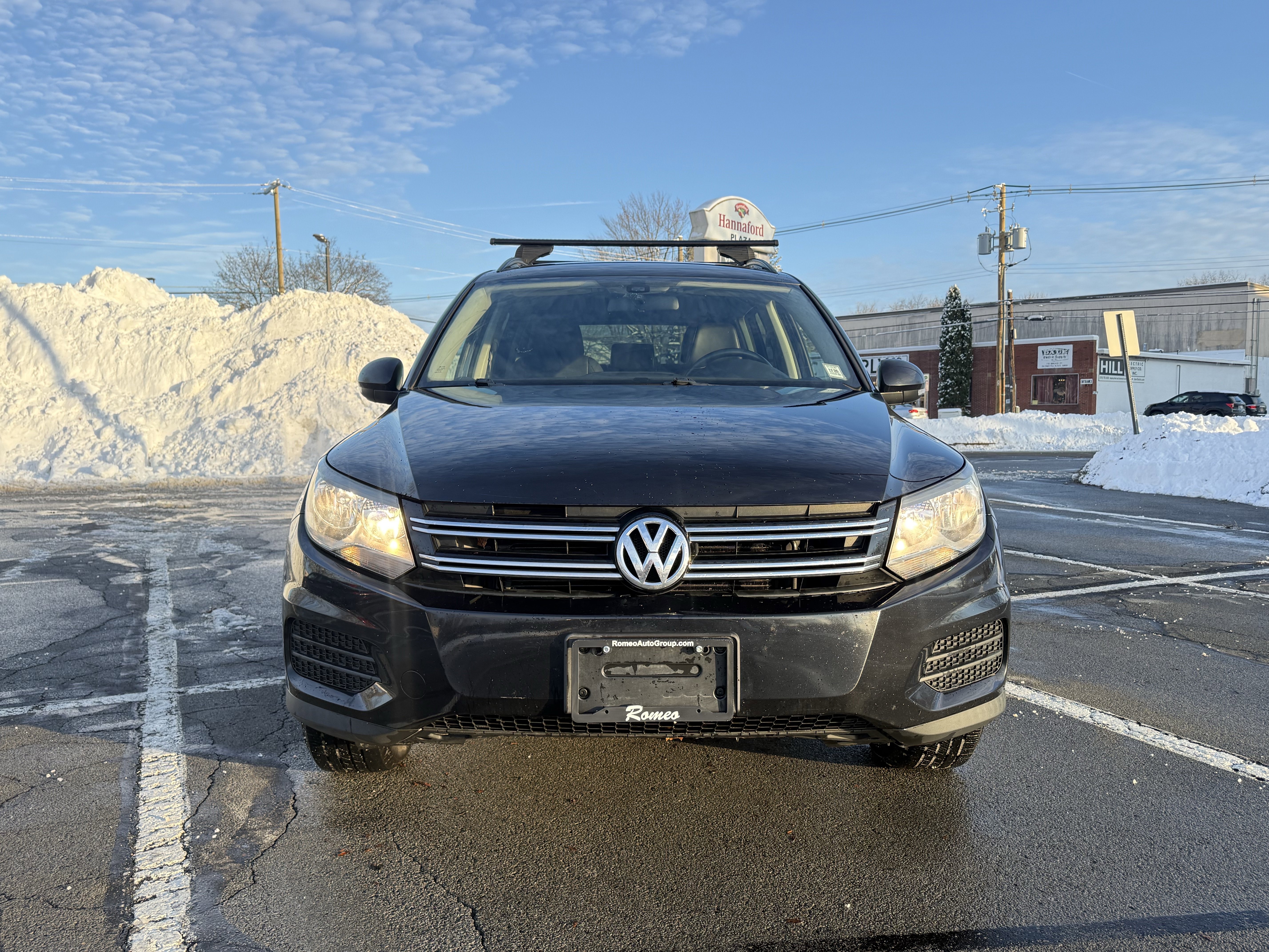 Used 2016 Volkswagen Tiguan S image 14