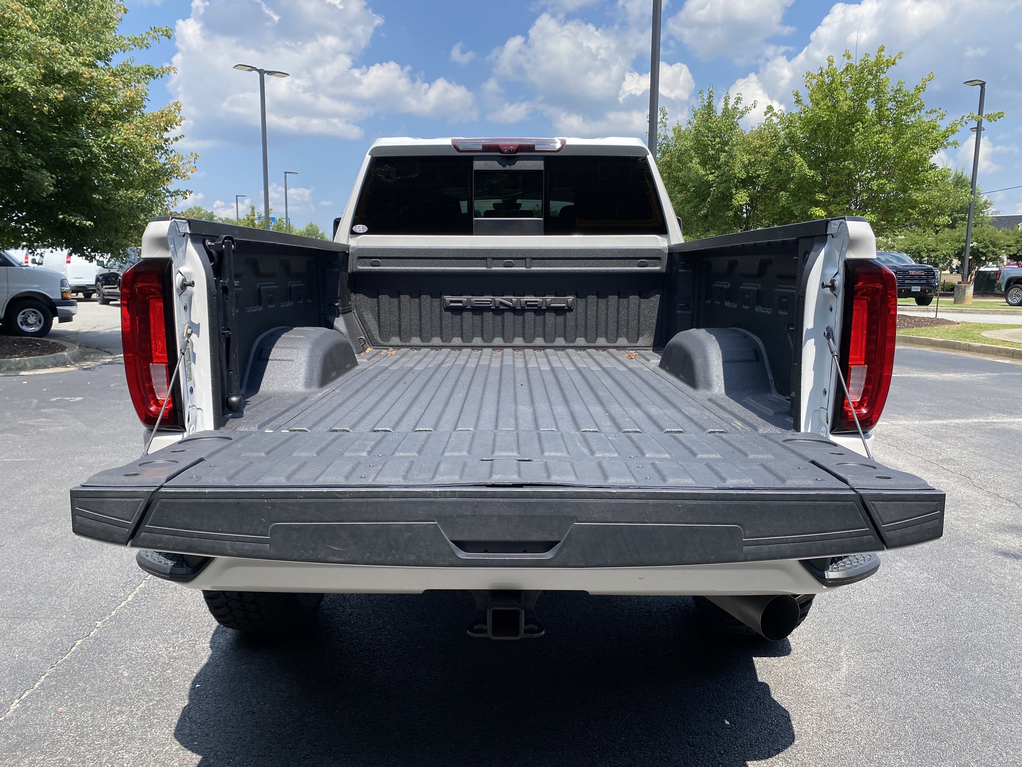 Used 2022 GMC Sierra 2500 Denali w/ Denali Ultimate Package AWD/4WD image 12