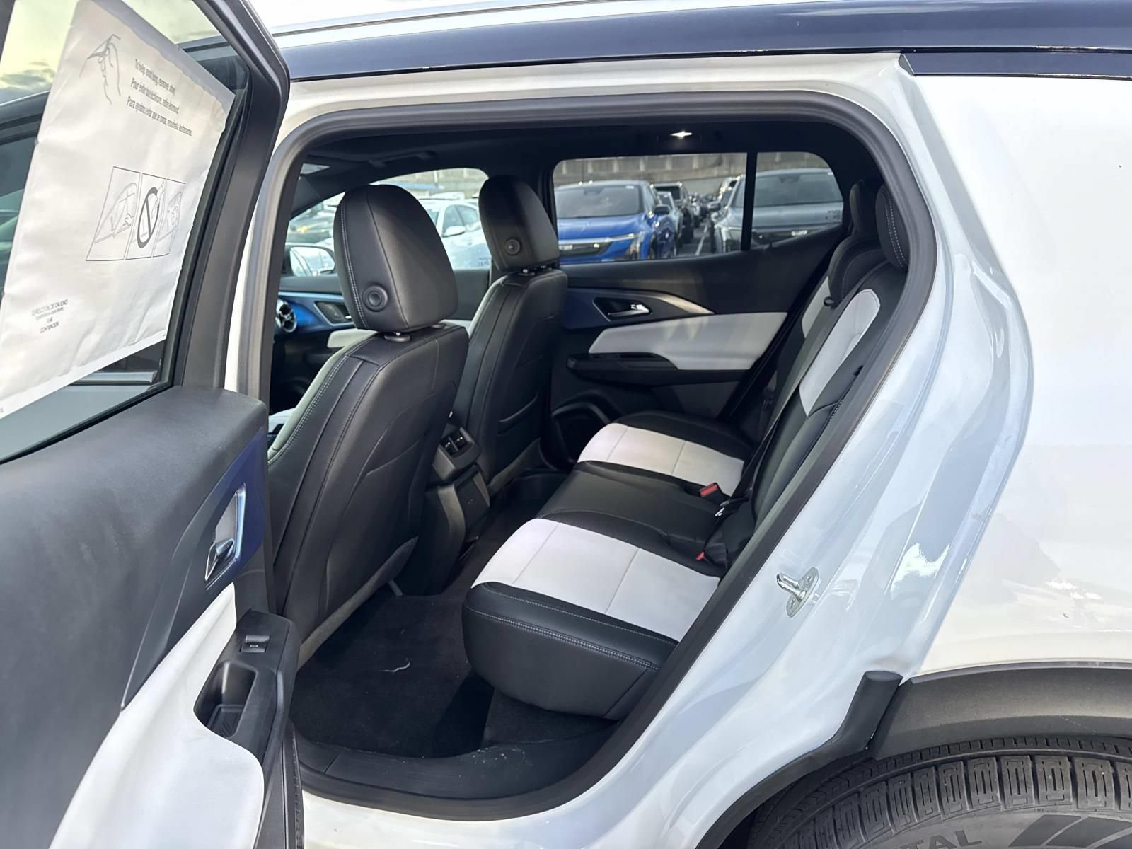 New 2026 Chevrolet Equinox EV LT AWD/4WD image 18