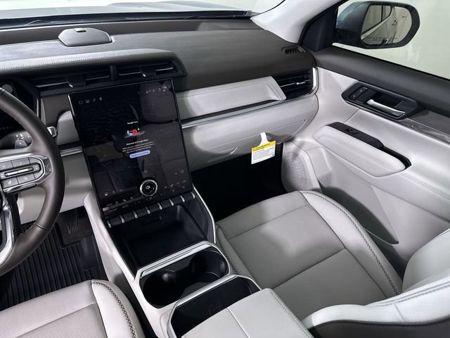 New 2026 GMC Terrain Denali w/ LPO, Floor Liner Package image 70