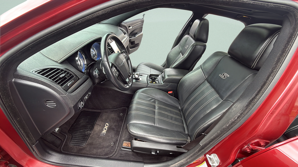 Used 2014 Chrysler 300 S AWD/4WD image 21