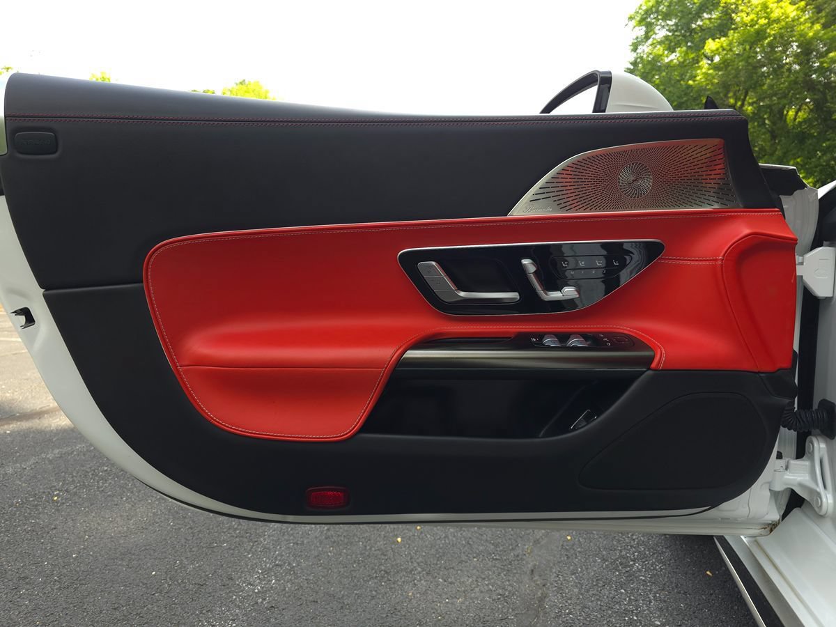 Used 2023 Mercedes-Benz SL 43 AMG image 31