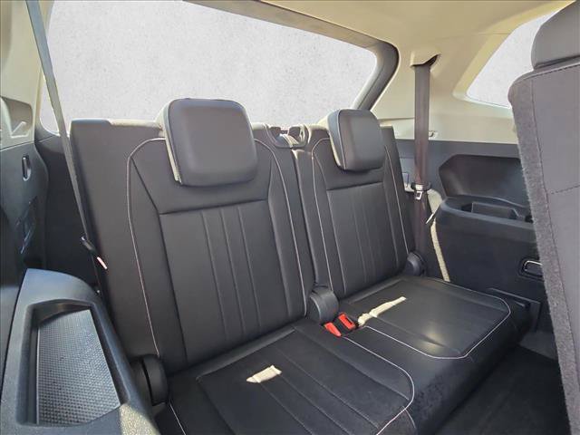 Used 2024 Volkswagen Tiguan SE FWD image 19