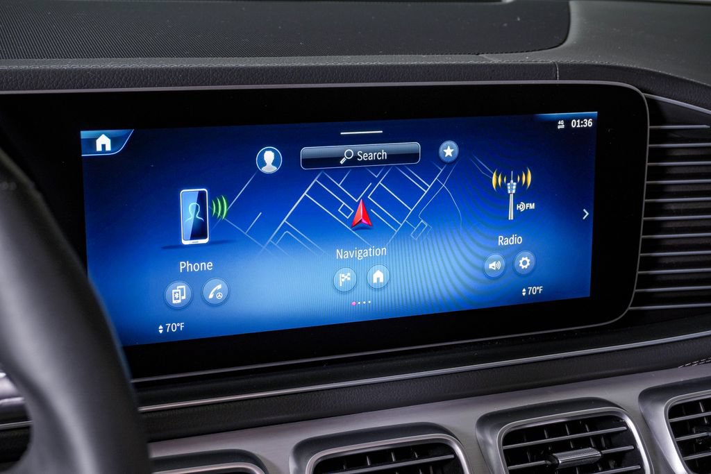 Used 2025 Mercedes-Benz GLS 450 4MATIC image 21