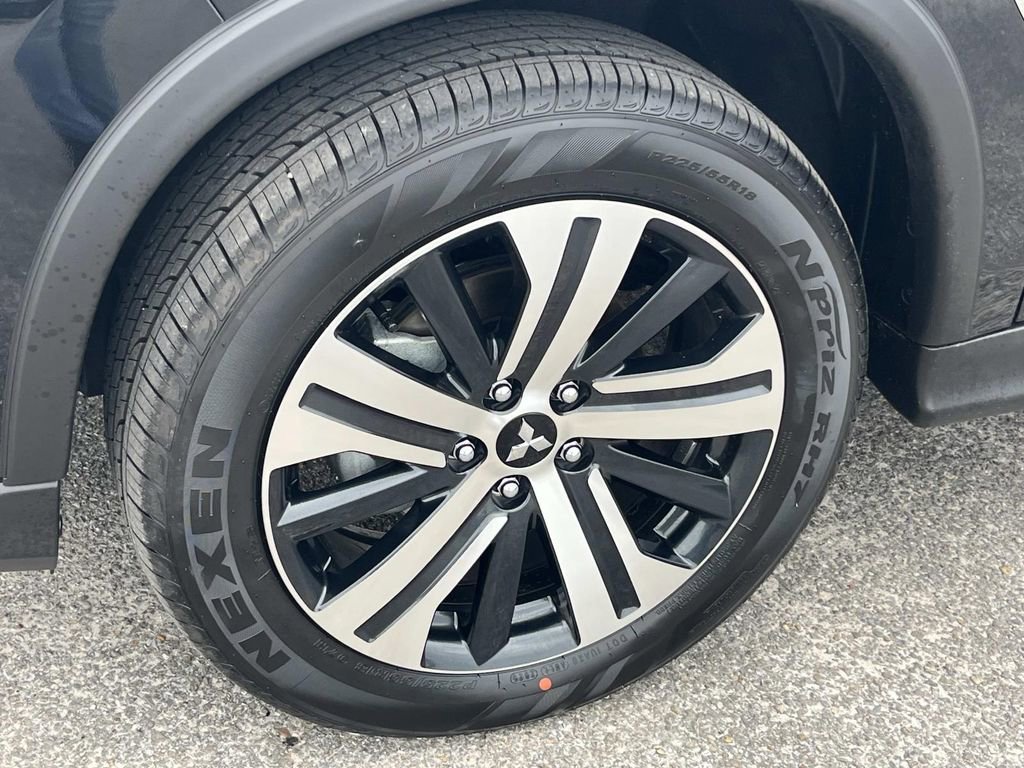 New 2026 Mitsubishi Outlander Sport SE image 9