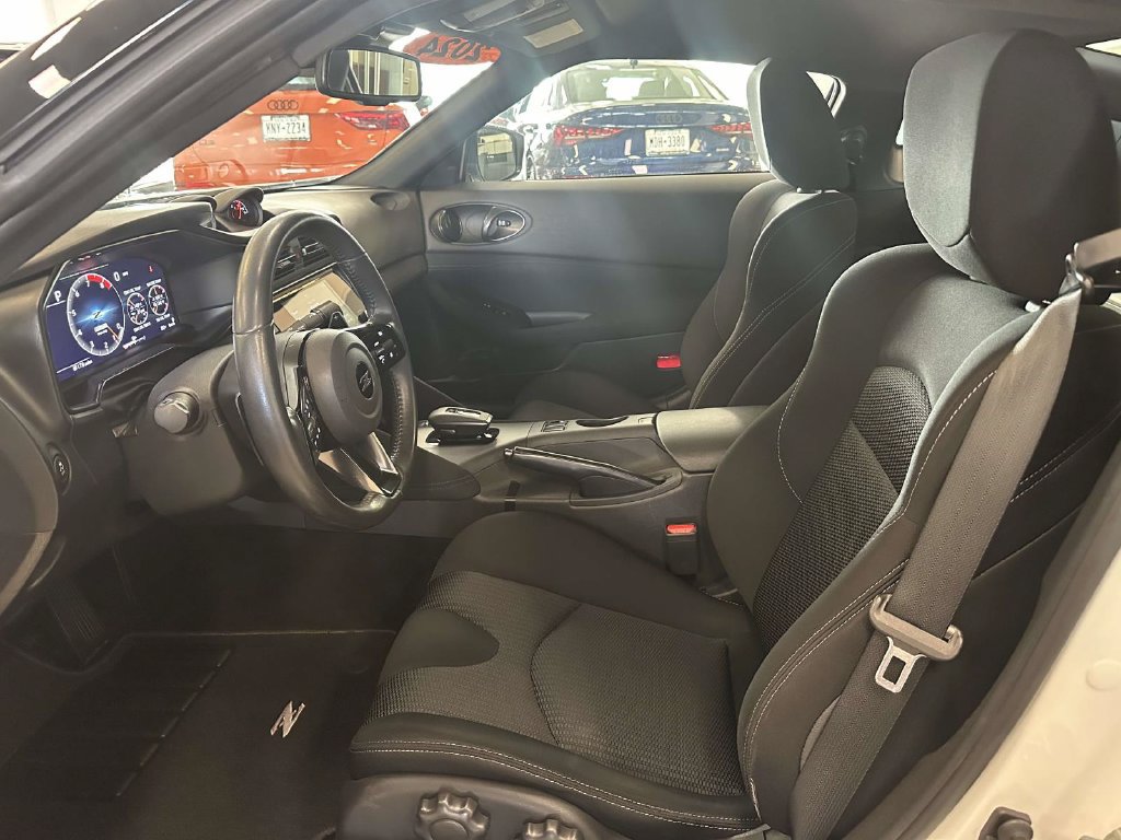 Used 2024 Nissan Z Sport w/ Floor Mat Package RWD image 13