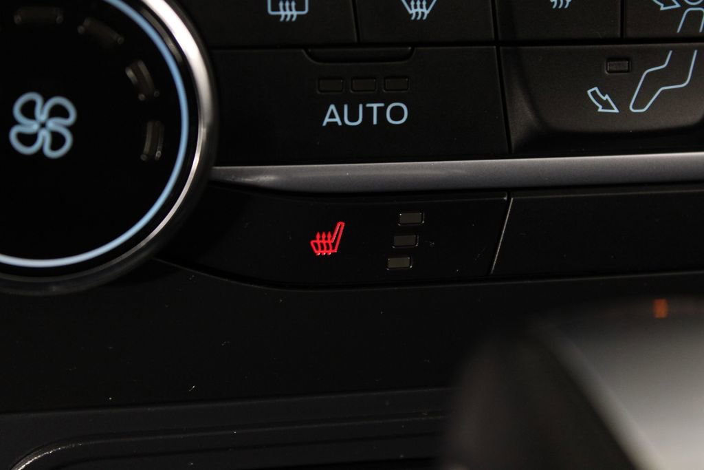 Used 2021 Ford EcoSport SE image 25