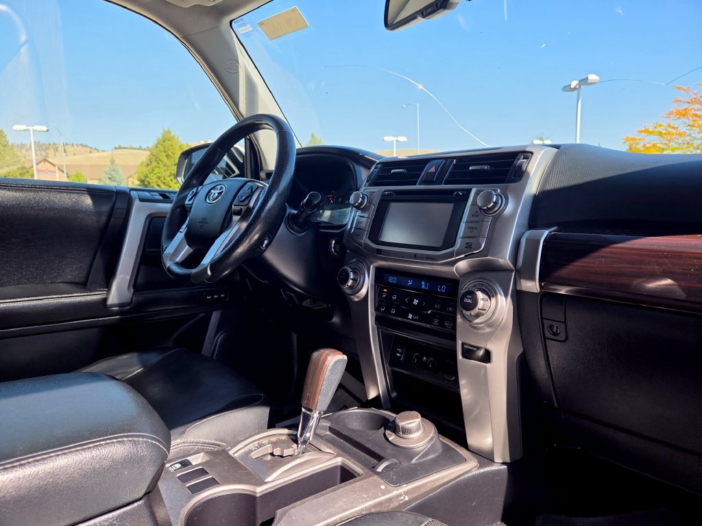 Used 2014 Toyota 4Runner Limited AWD/4WD image 22