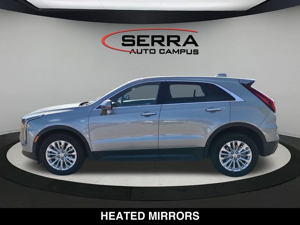 Used 2024 Cadillac XT4 Luxury w/ Cold Weather Package FWD image 10
