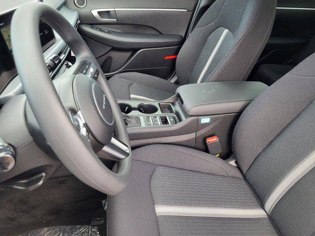 New 2025 Hyundai Sonata SE image 14