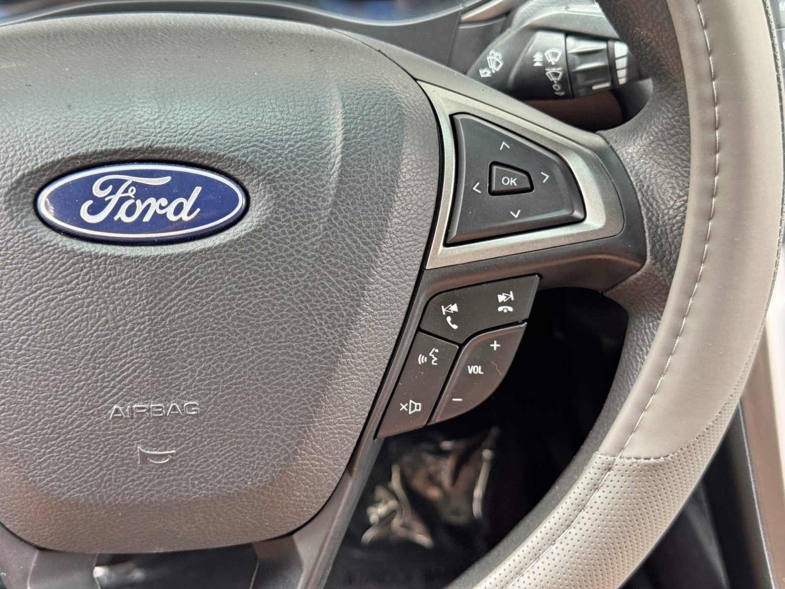 Used 2018 Ford Fusion S image 19