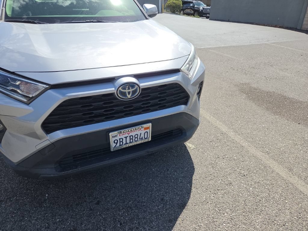 Used 2019 Toyota RAV4 XLE w/ Carpet Mat Package AWD/4WD image 8