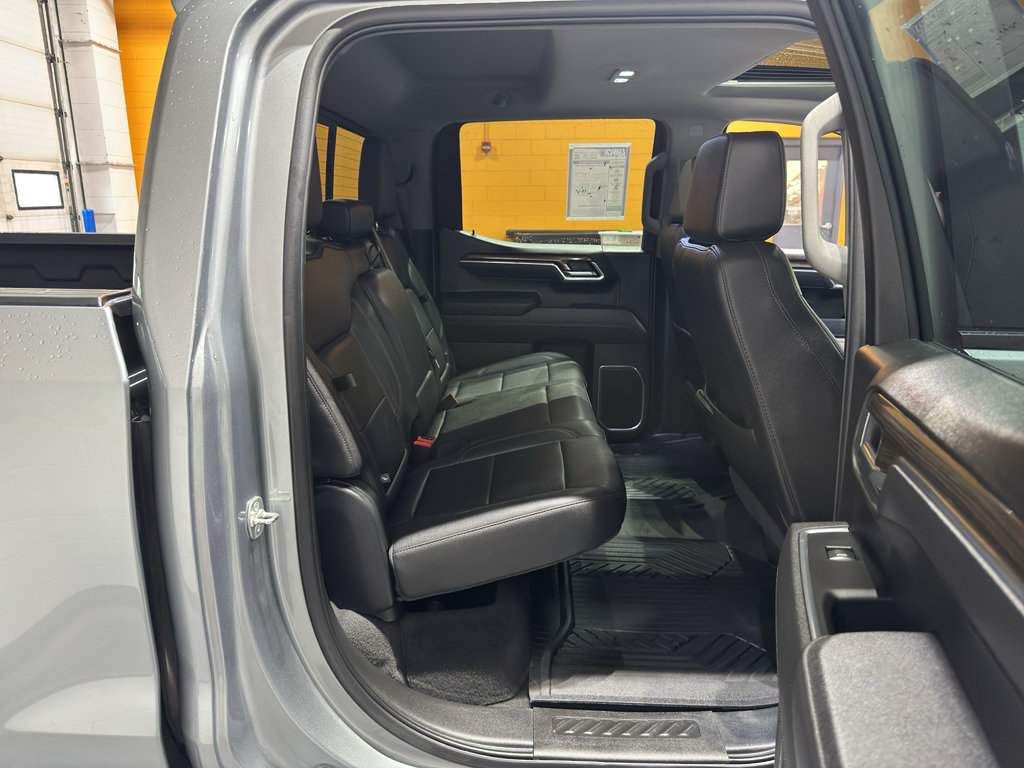 Used 2025 Chevrolet Silverado 1500 RST w/ Convenience Package II AWD/4WD image 23