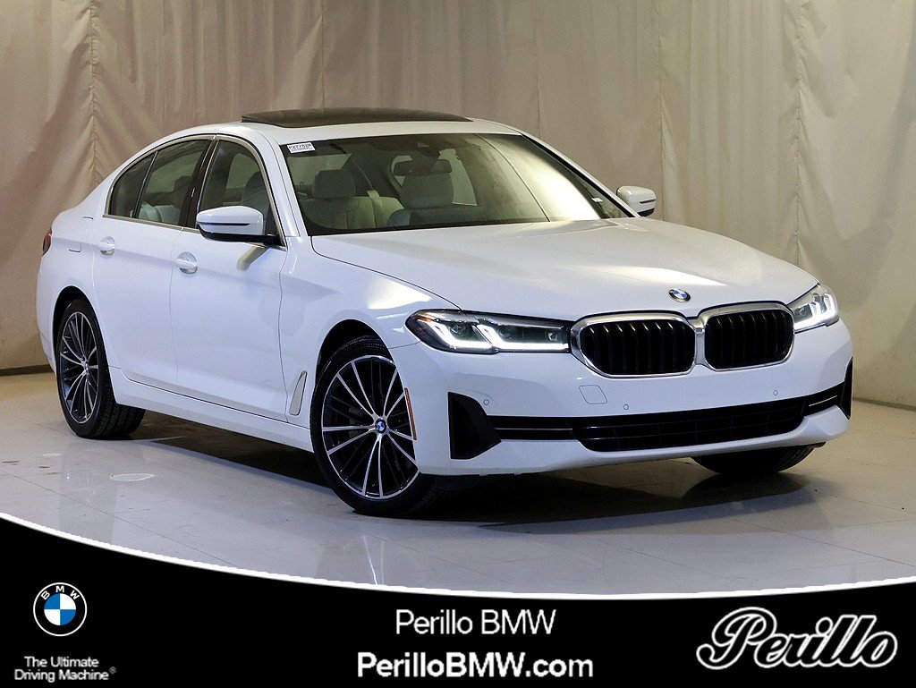 Used 2022 BMW 540i w/ Premium Package image 1