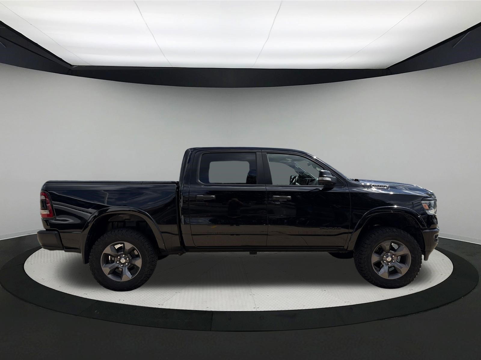 Used 2022 RAM 1500 Big Horn w/ Built-to-serve Edition AWD/4WD image 3