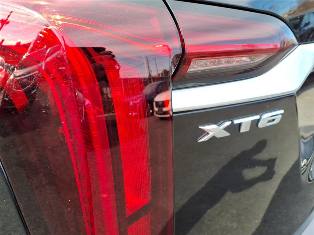 Certified 2022 Cadillac XT6 Luxury image 12