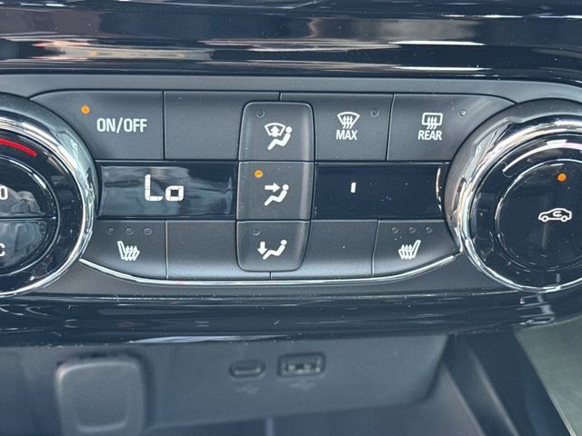 Used 2026 Chevrolet Trax RS w/ Driver Confidence Package FWD image 27