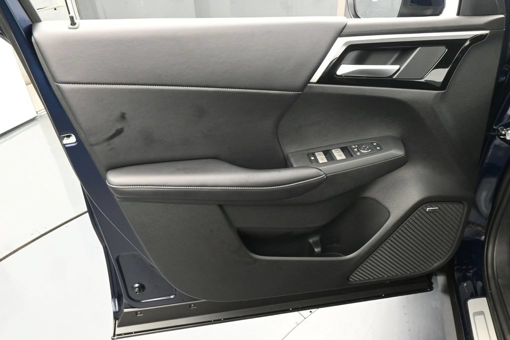 New 2026 Mitsubishi Outlander SE FWD image 13