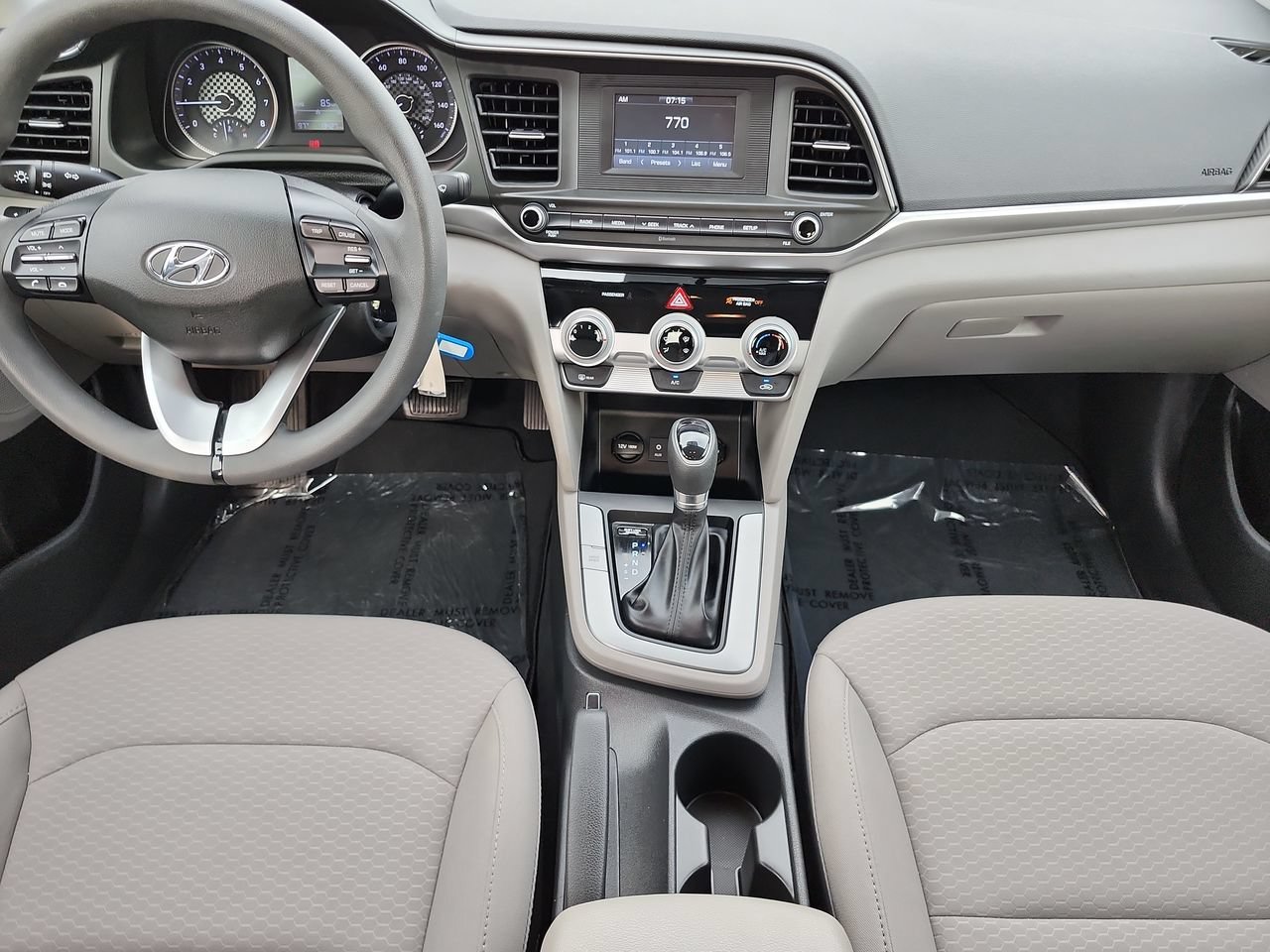 Used 2019 Hyundai Elantra SE FWD image 14