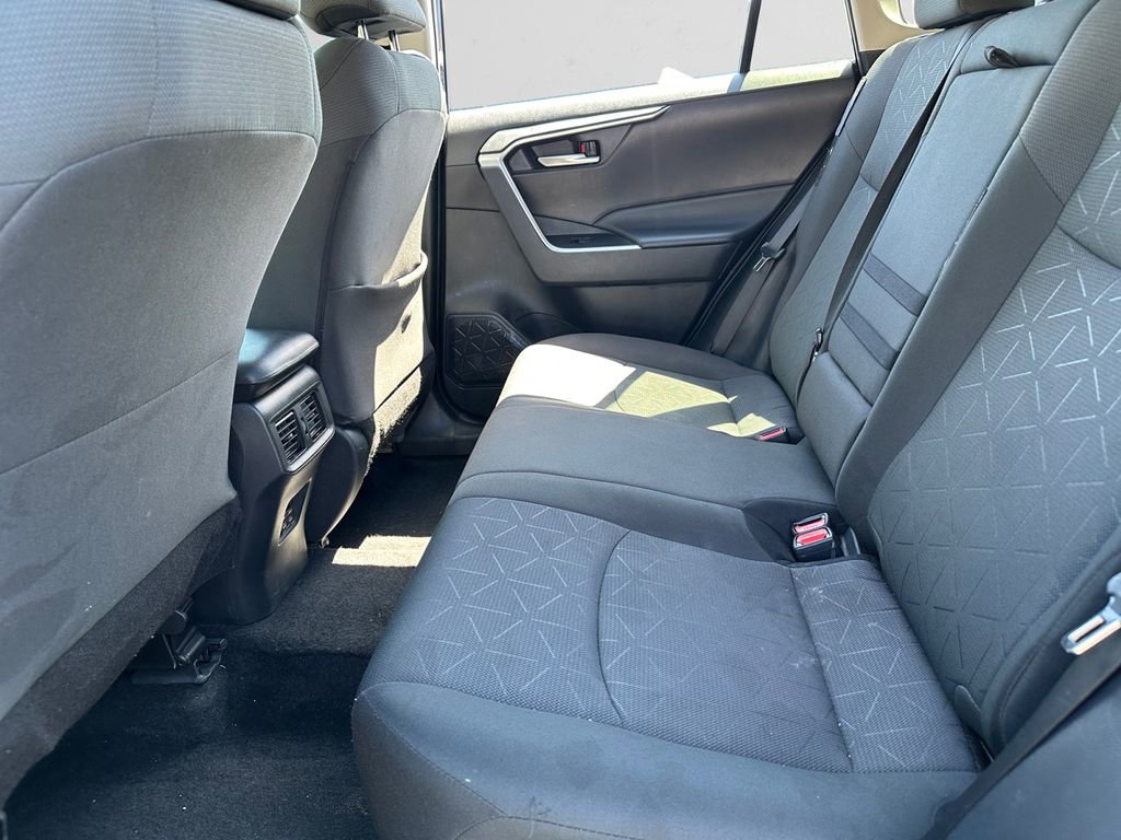 Used 2024 Toyota RAV4 XLE FWD image 14