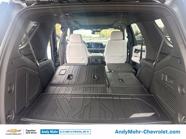 New 2027 Chevrolet Tahoe Premier w/ Sun And Tow Package AWD/4WD image 15