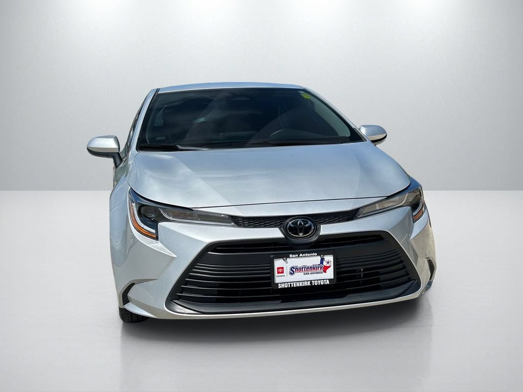 Used 2024 Toyota Corolla LE FWD video 2