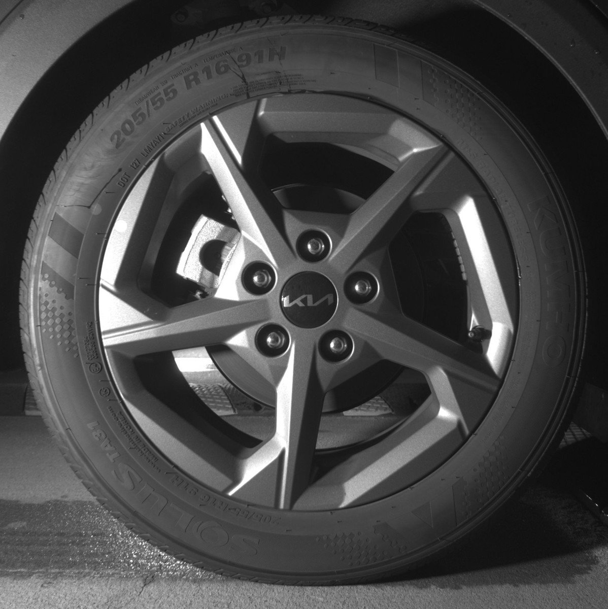 Used 2025 Kia K4 LXS image 15