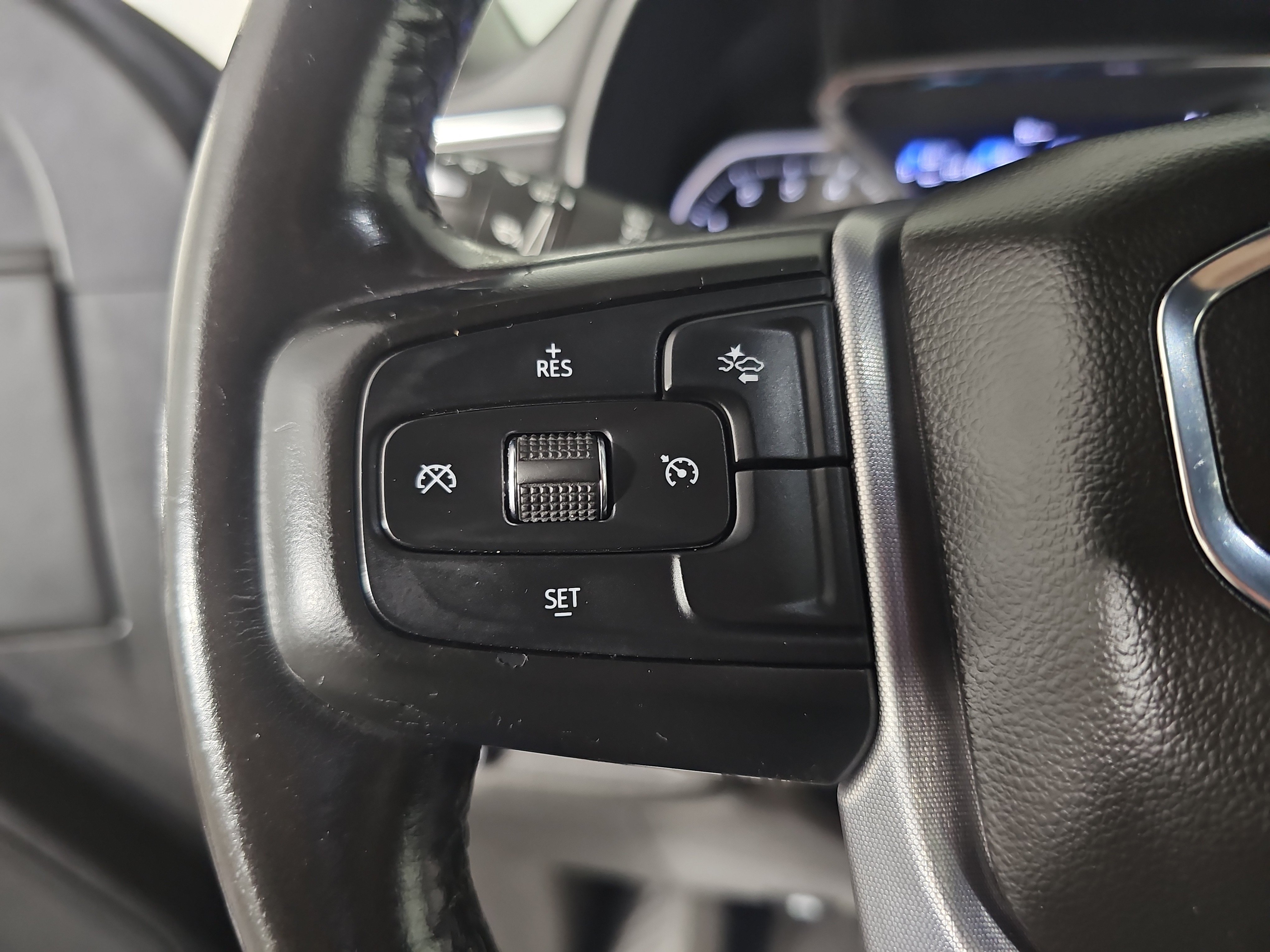 Used 2021 GMC Yukon XL SLT AWD/4WD image 24