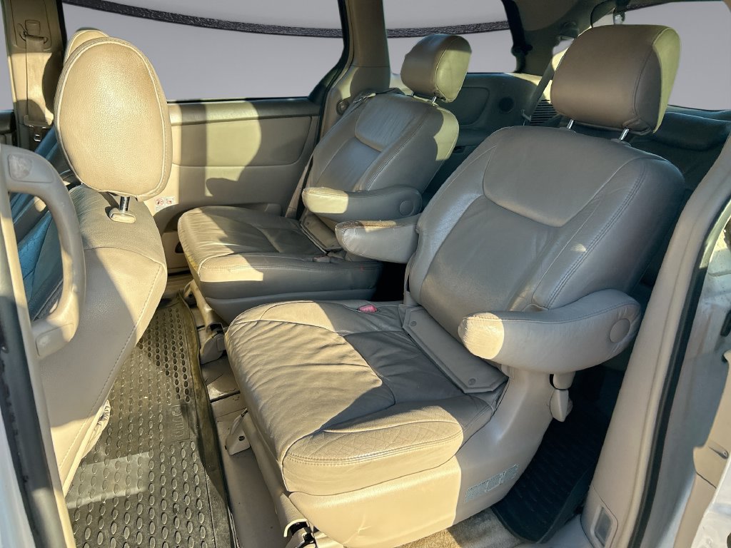 Used 2007 Toyota Sienna XLE FWD image 26
