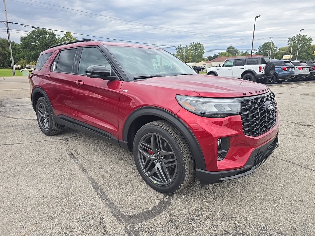 New 2027 Ford Explorer ST-Line w/ Premium Package AWD/4WD image 3