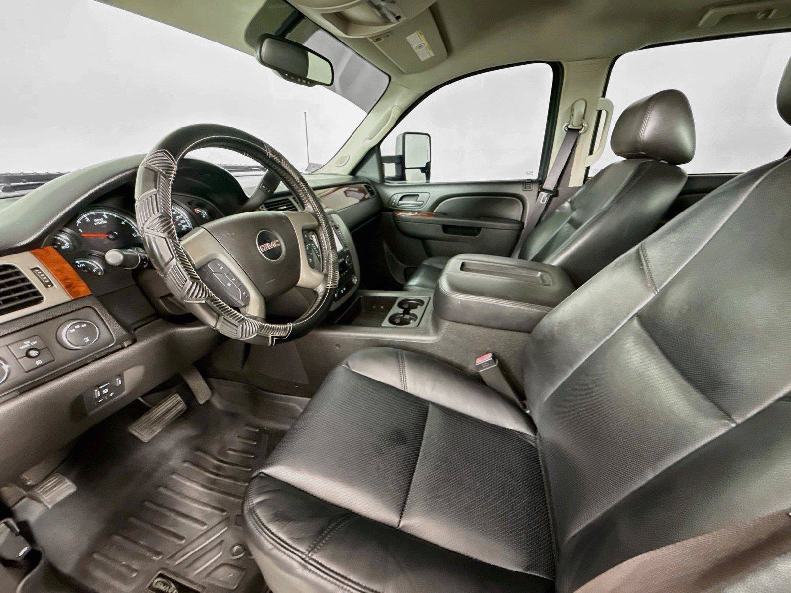 Used 2013 GMC Sierra 2500 SLT w/ LPO, On The Job Package AWD/4WD image 6