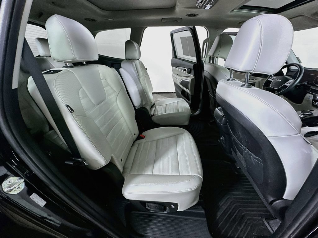 Used 2024 Kia Telluride SX Prestige AWD/4WD image 12