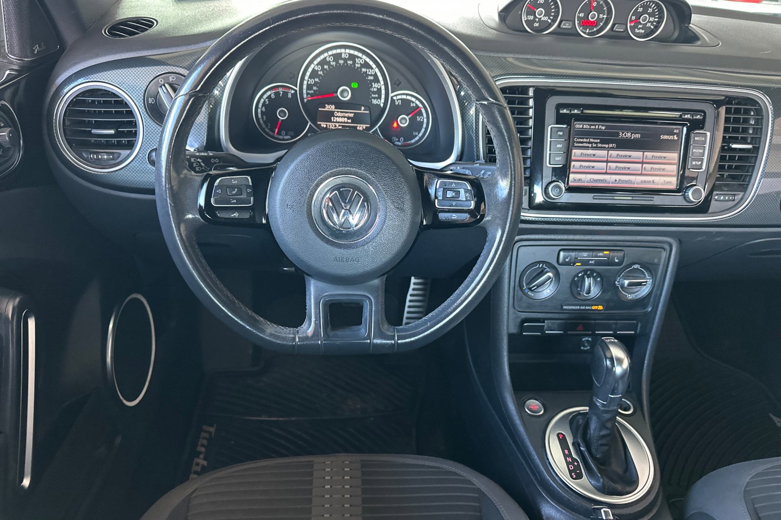 Used 2013 Volkswagen Beetle Turbo image 14