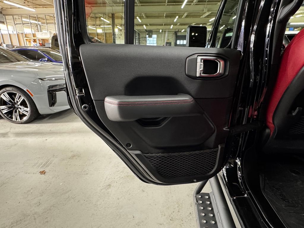 Used 2024 Jeep Wrangler Rubicon 392 w/ Dual Top Group image 11