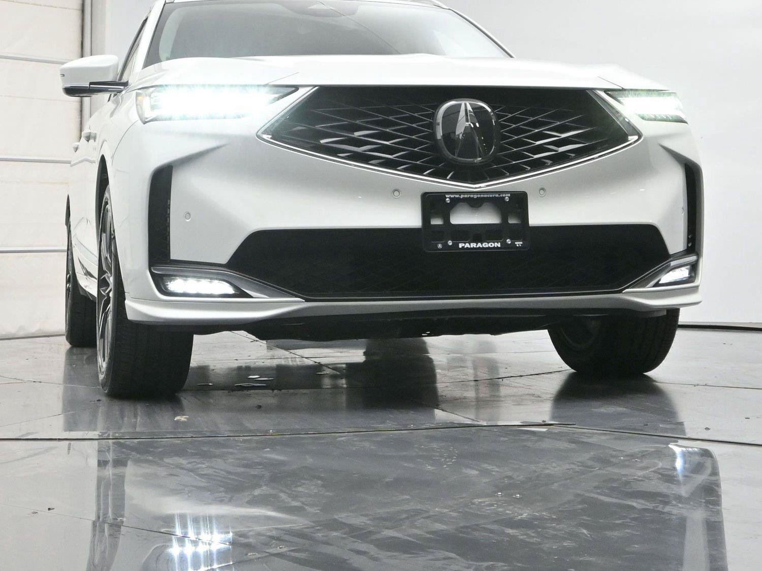 Certified 2025 Acura MDX w/ Advance Package AWD/4WD image 9