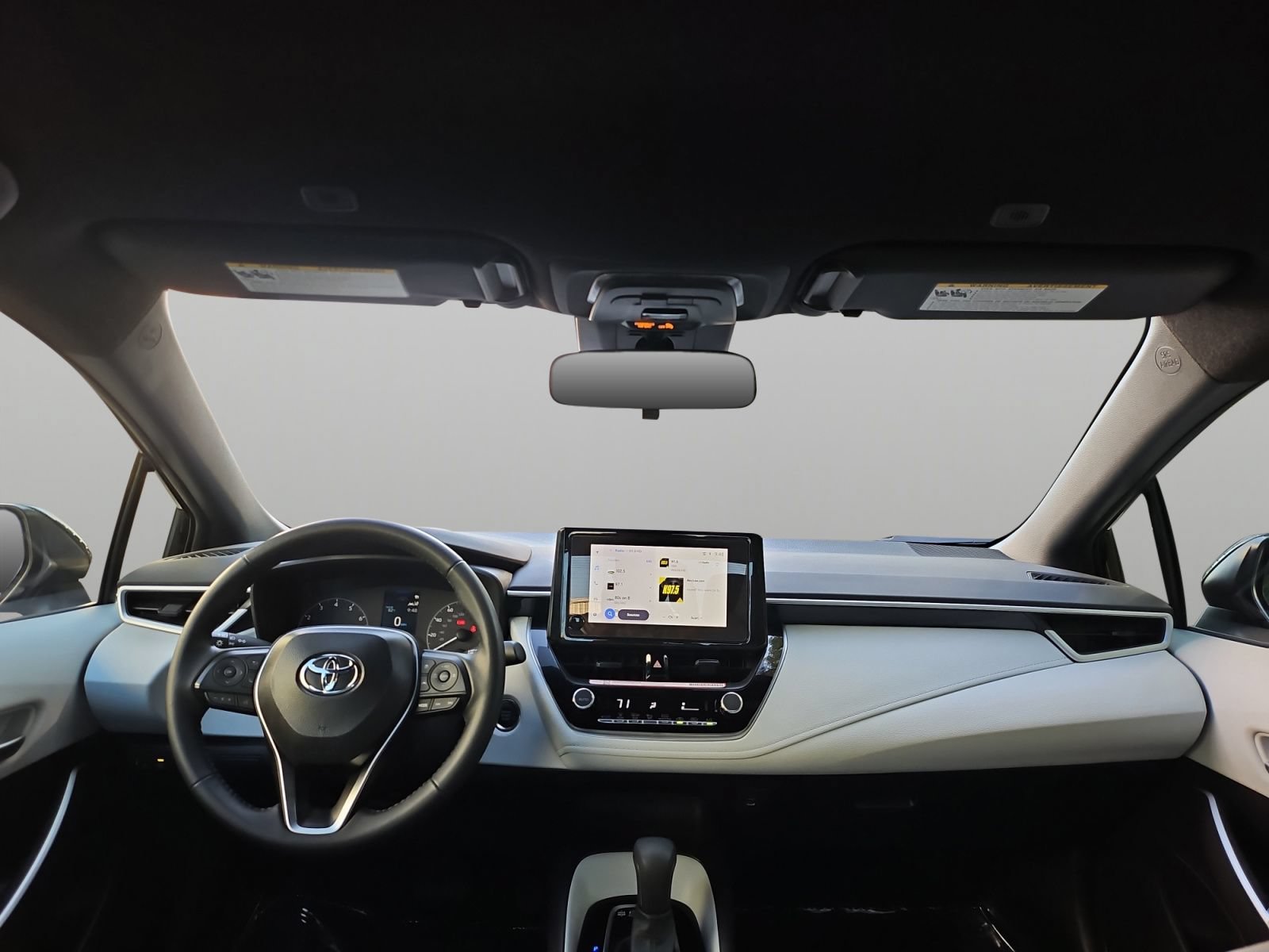 Used 2025 Toyota Corolla SE FWD image 39