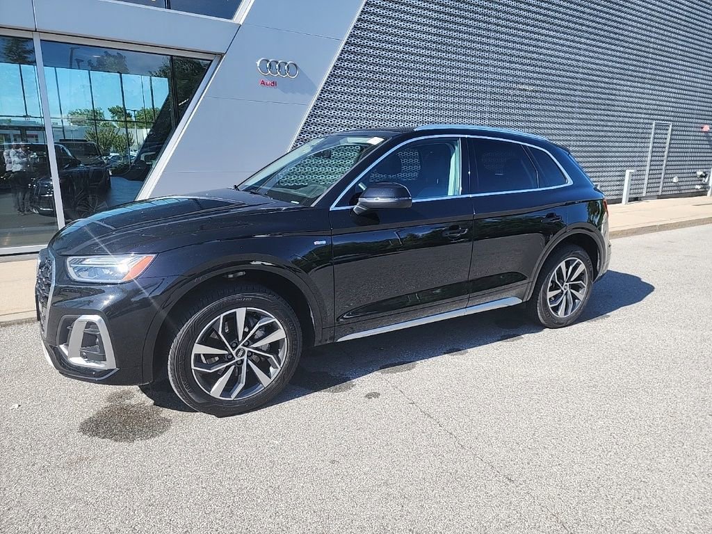 Used 2022 Audi Q5 2.0T Premium Plus AWD/4WD image 2