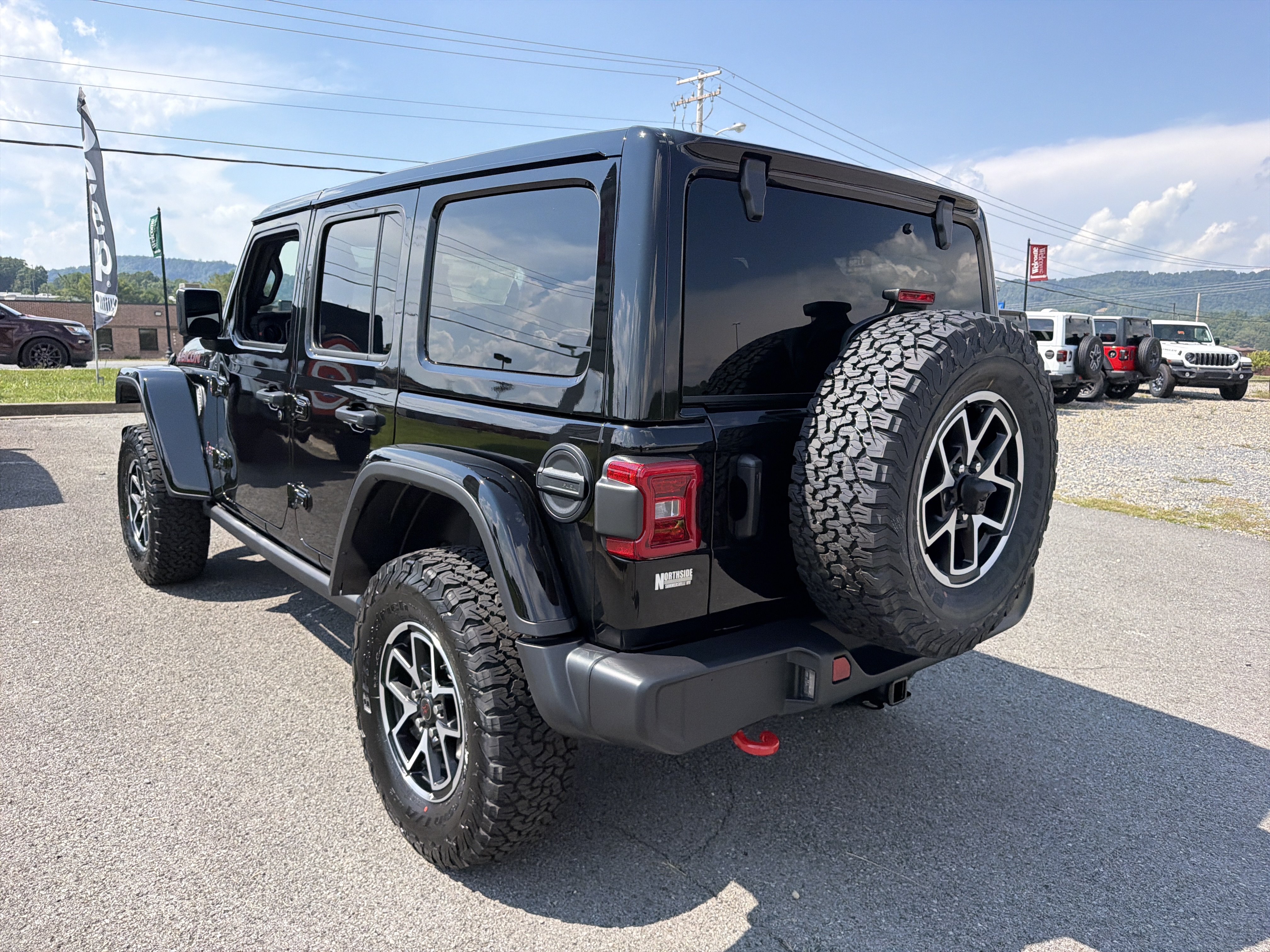 New 2027 Jeep Wrangler Unlimited Rubicon AWD/4WD image 8