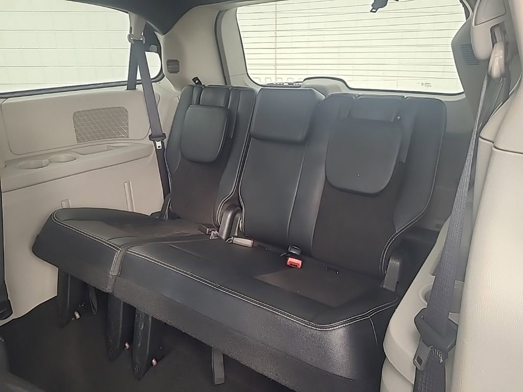 Used 2019 Dodge Grand Caravan SXT FWD image 20