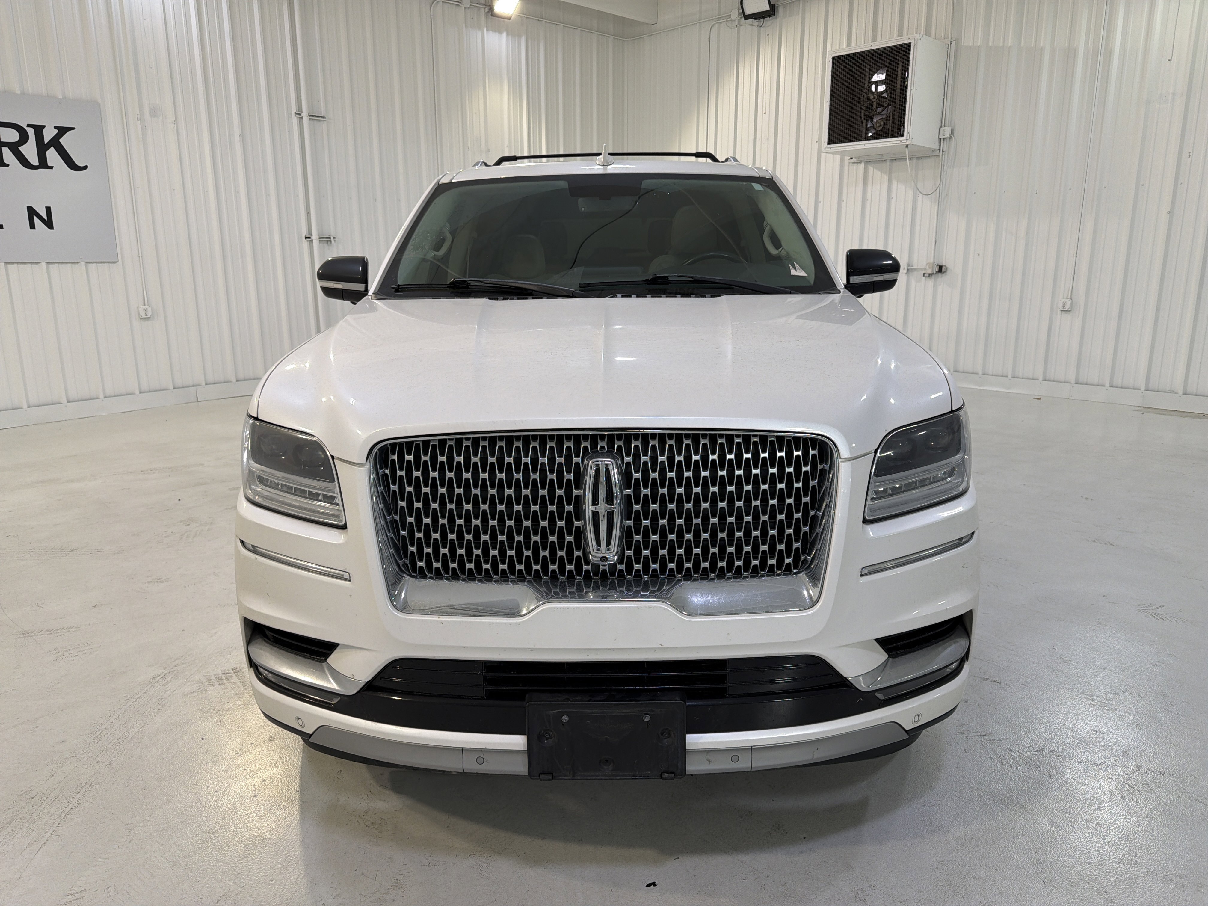 Used 2019 Lincoln Navigator Select w/ Cargo Package image 8