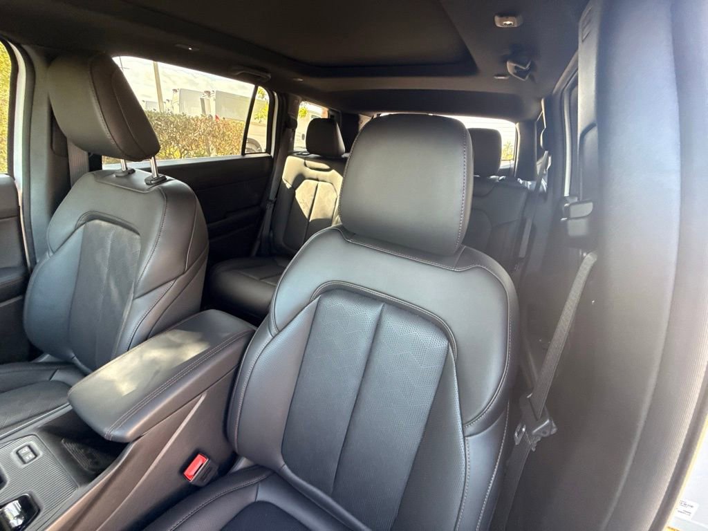 New 2026 Jeep Cherokee Overland image 23