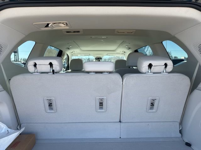 New 2026 Buick Enclave Avenir w/ Super Cruise Package AWD/4WD image 44