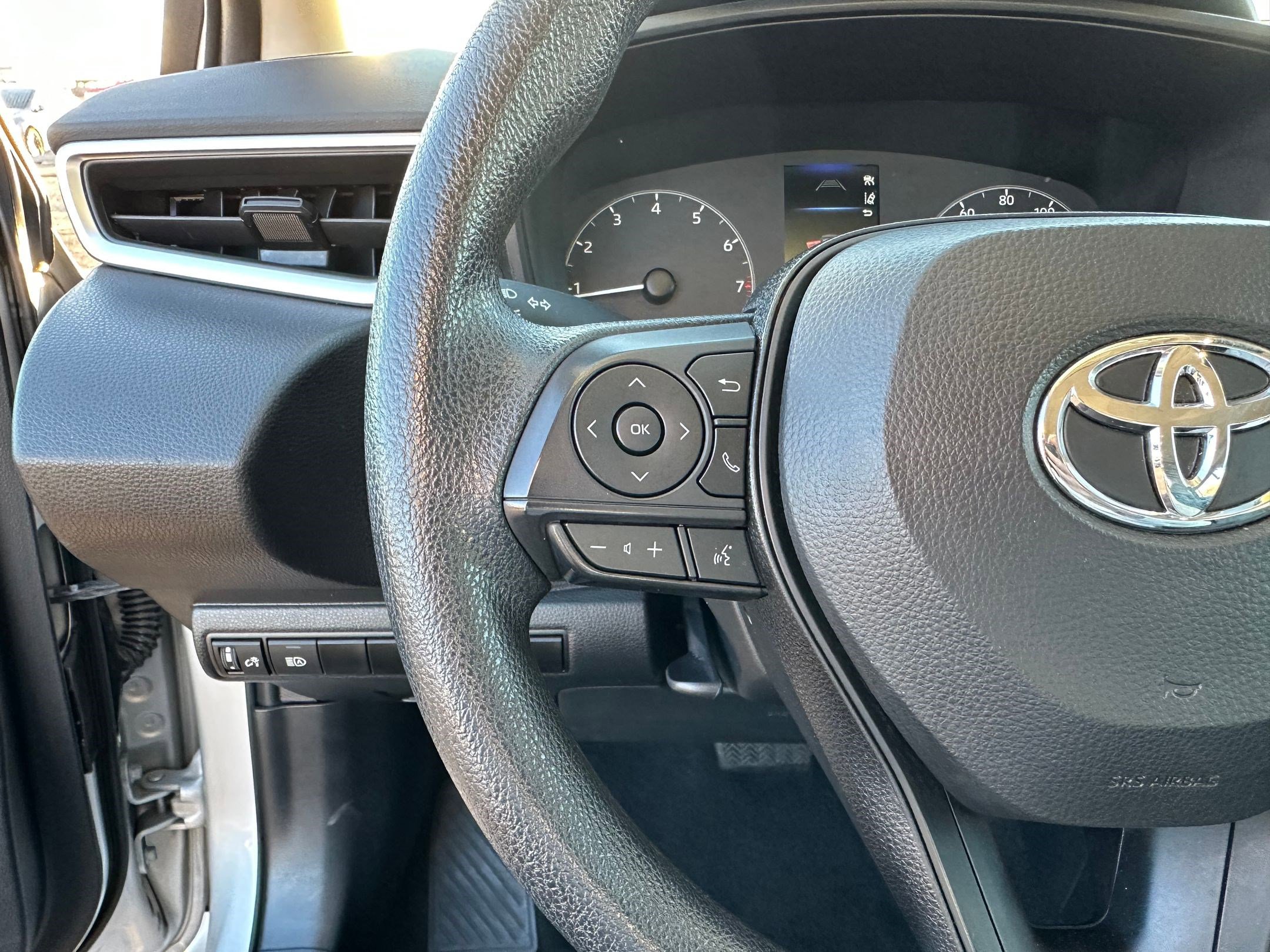 Used 2024 Toyota Corolla LE image 17