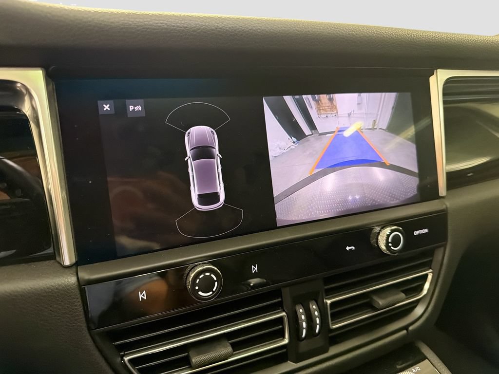 Certified 2022 Porsche Macan S AWD/4WD image 15