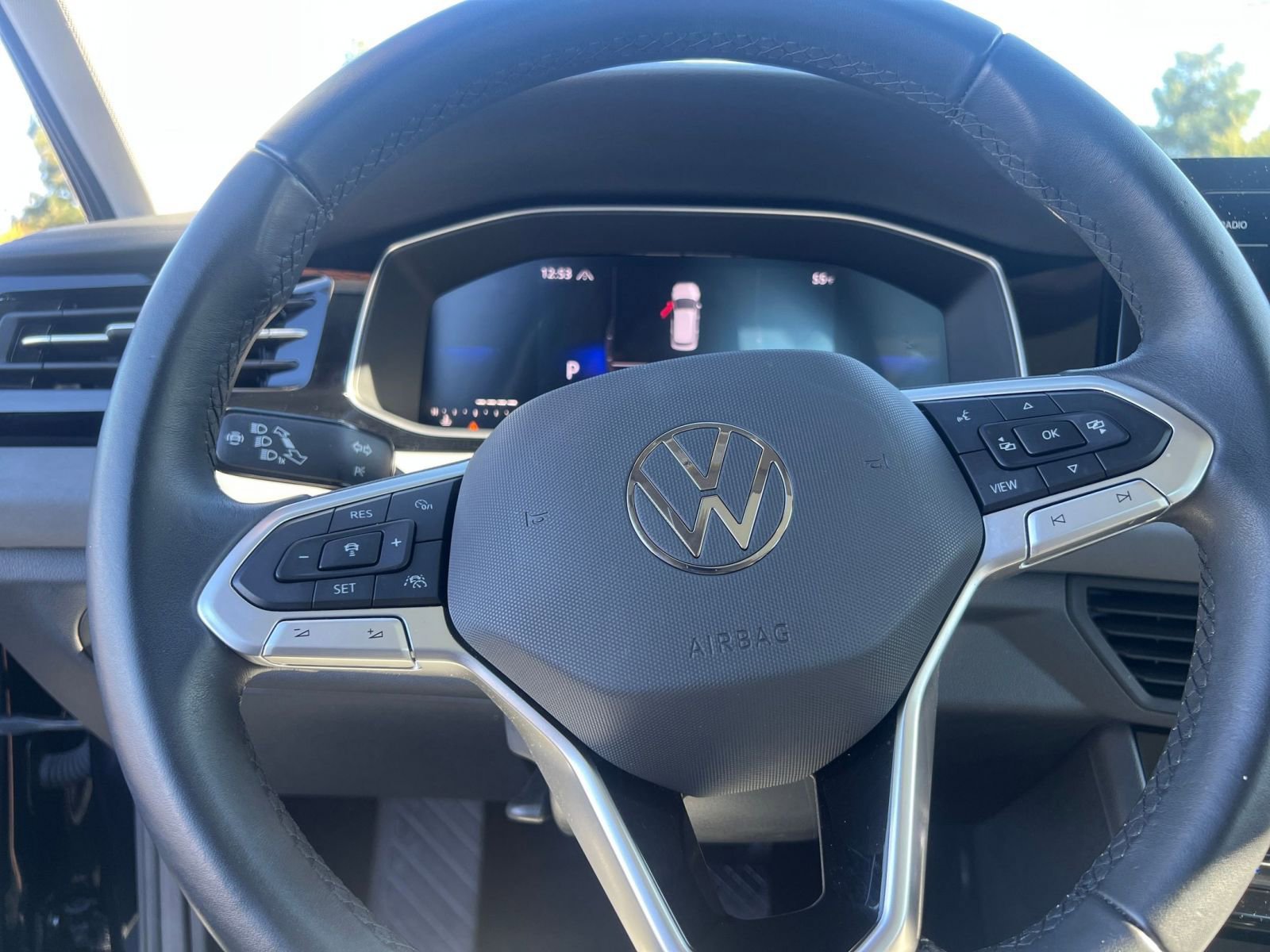 Used 2025 Volkswagen Jetta SE image 27