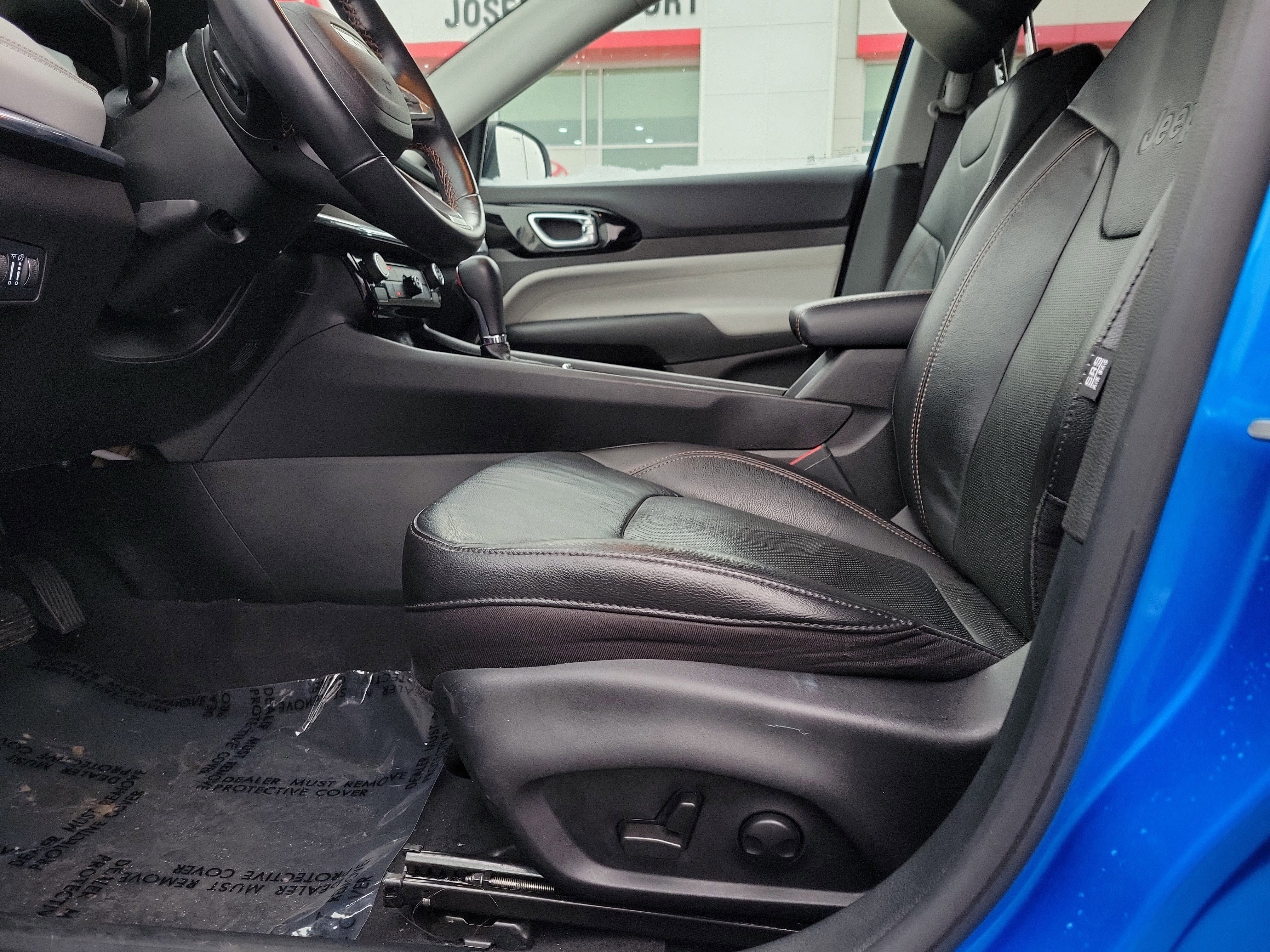 Used 2022 Jeep Compass Limited image 16