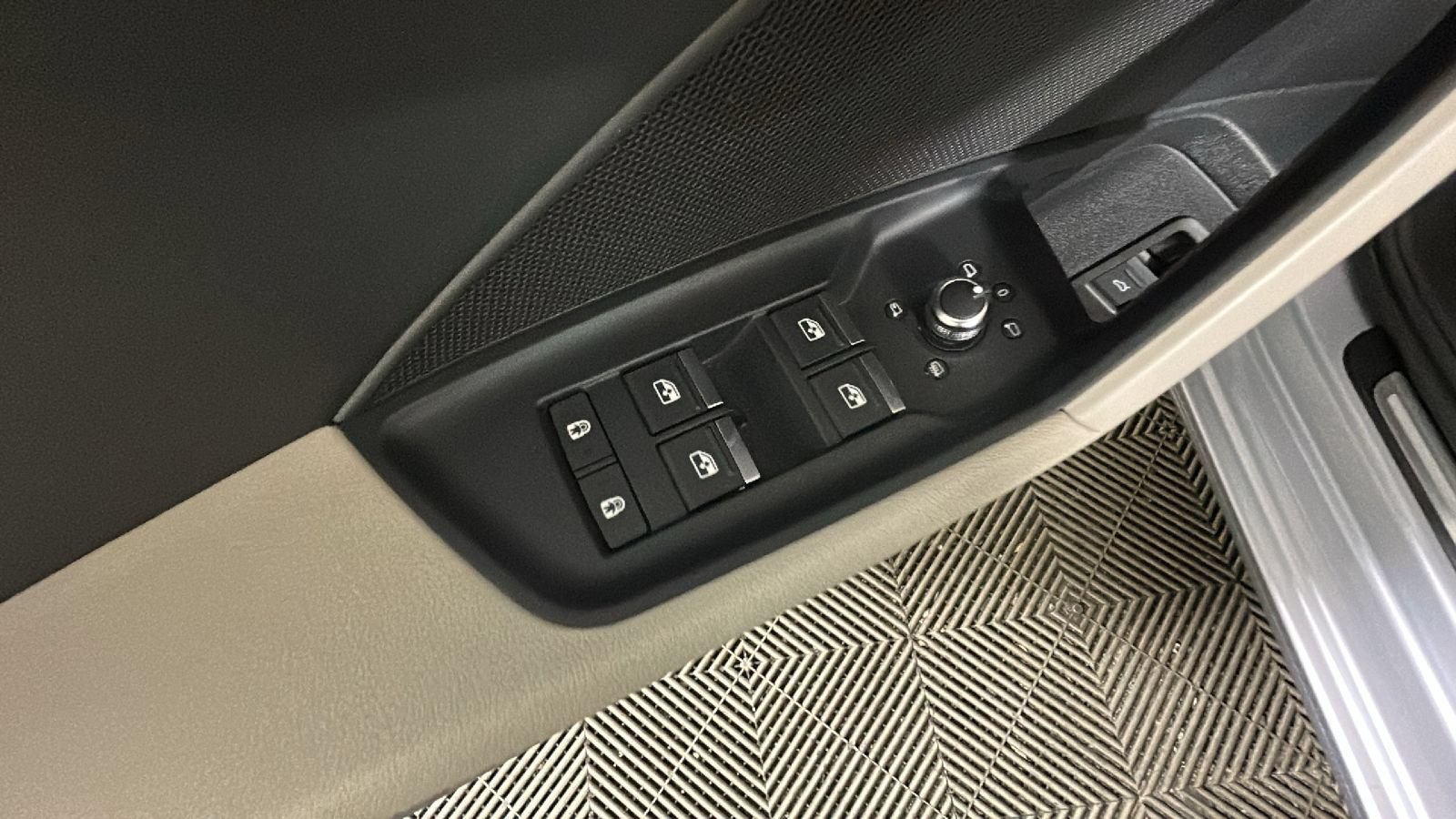 Used 2024 Audi A3 2.0T Premium FWD image 10