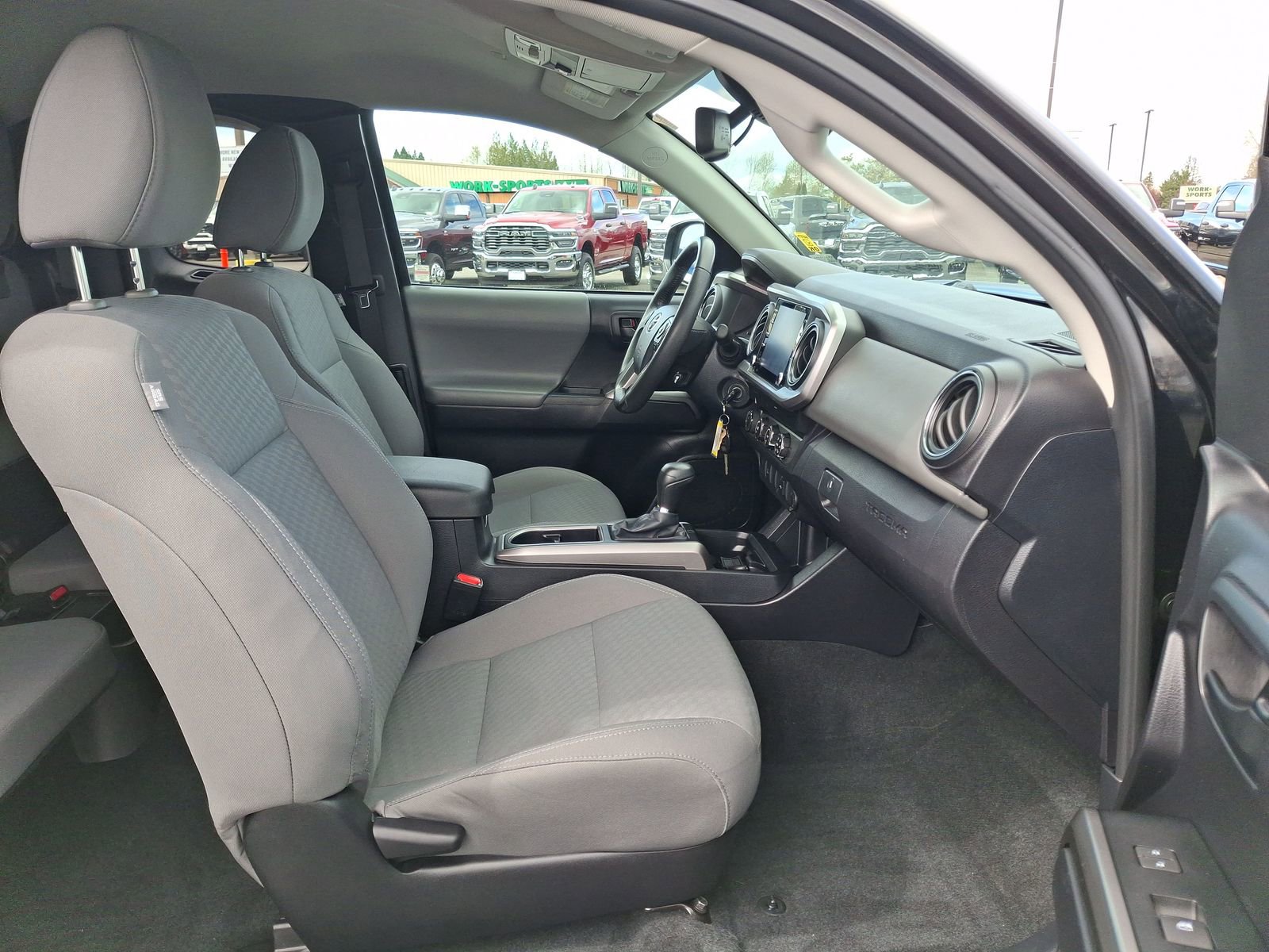 Used 2020 Toyota Tacoma SR5 image 27
