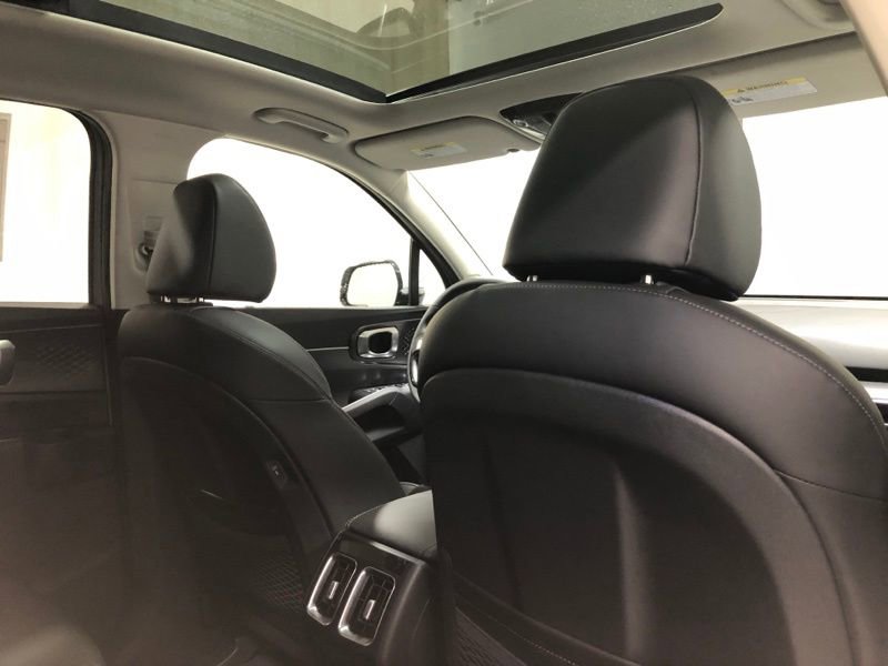 New 2026 Kia Sorento S w/ S Panoramic Sunroof Package image 11
